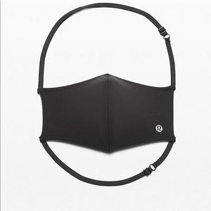 Lululemon Face Mask NWT Black